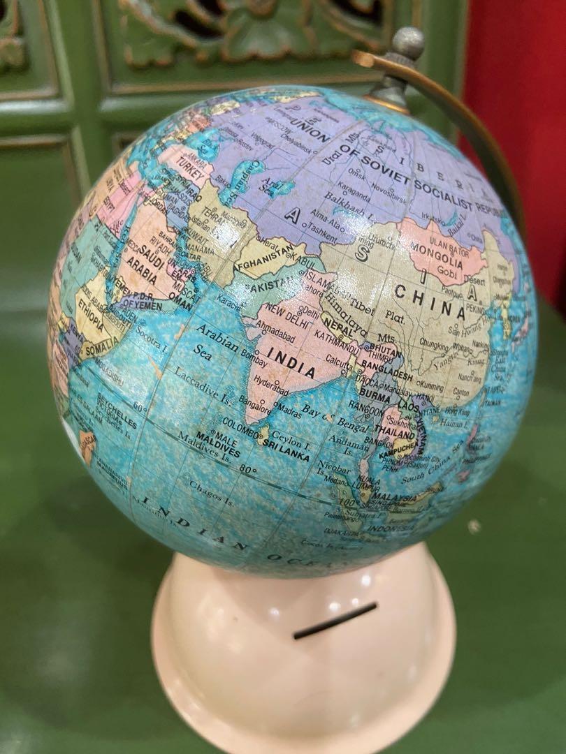 Vintage World Globe Piggy Bank, Hobbies & Toys, Memorabilia