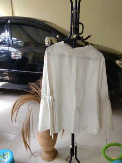 White top blouse putih blus pitih baju putih lengan panjang baju hijabers
