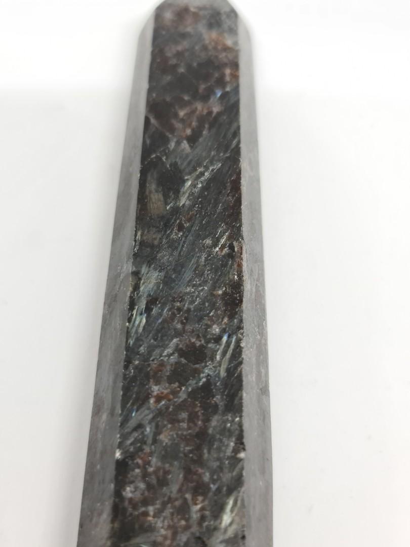 Astrophyllite Pointer (Category: Precious Stones) located in Singapore. Submitted by green_paradise_sg (Listing ID 1079420717, Image 2). Description: .
