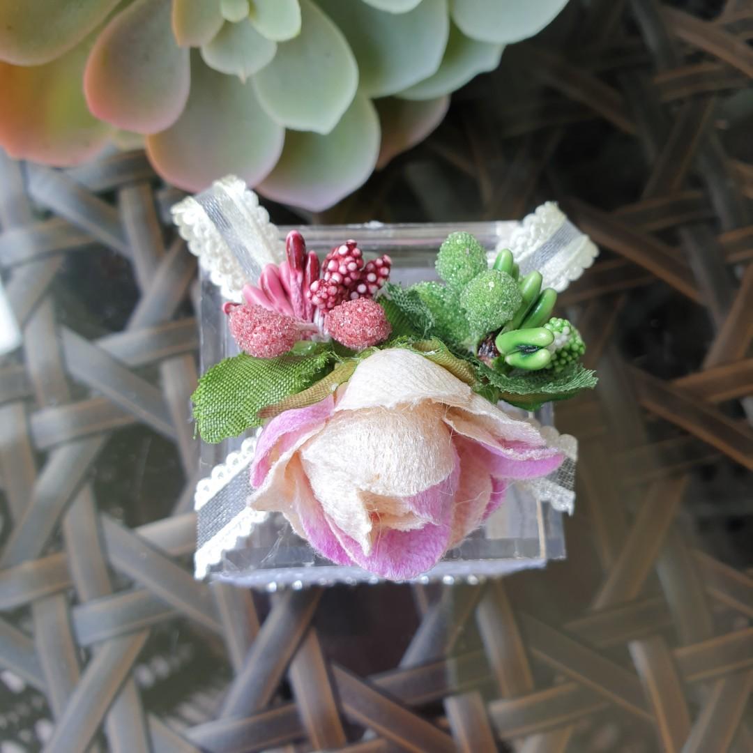 Bunga Rampai/ Bunga Rampai holder, Hobbies & Toys, Stationery & Craft ...