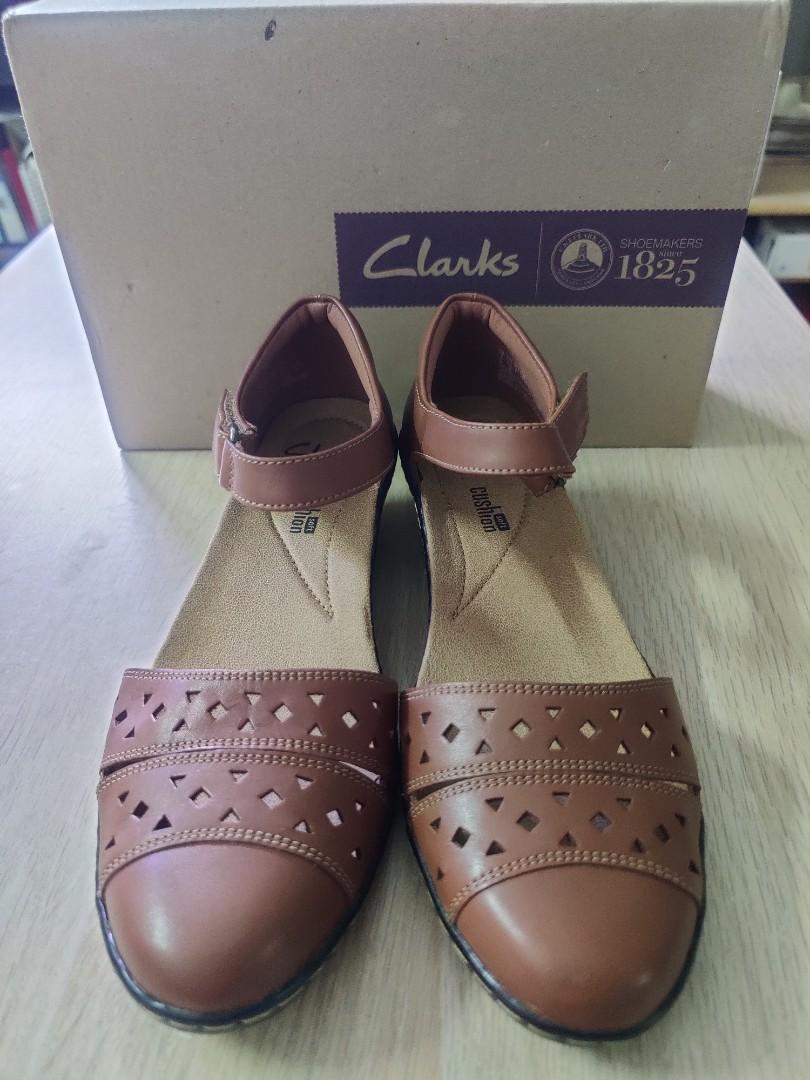 clarks collection soft cushion womens shoes