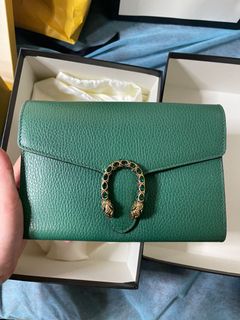 (Category: ) located in . Submitted by noelleeeeee (Listing ID 1079494629, Image 1). Description: .