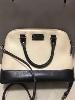 (Category: ) located in . Submitted by stylish_closet (Listing ID 1079517151, Image 1). Description: .