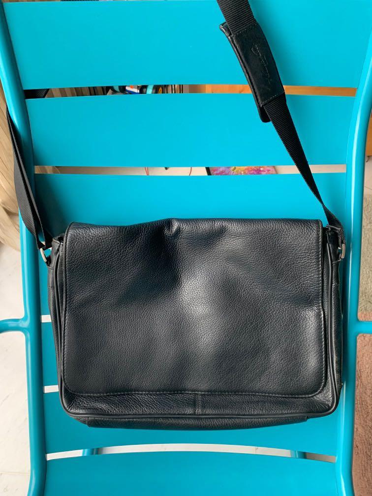 Kenneth cole on sale messenger bag