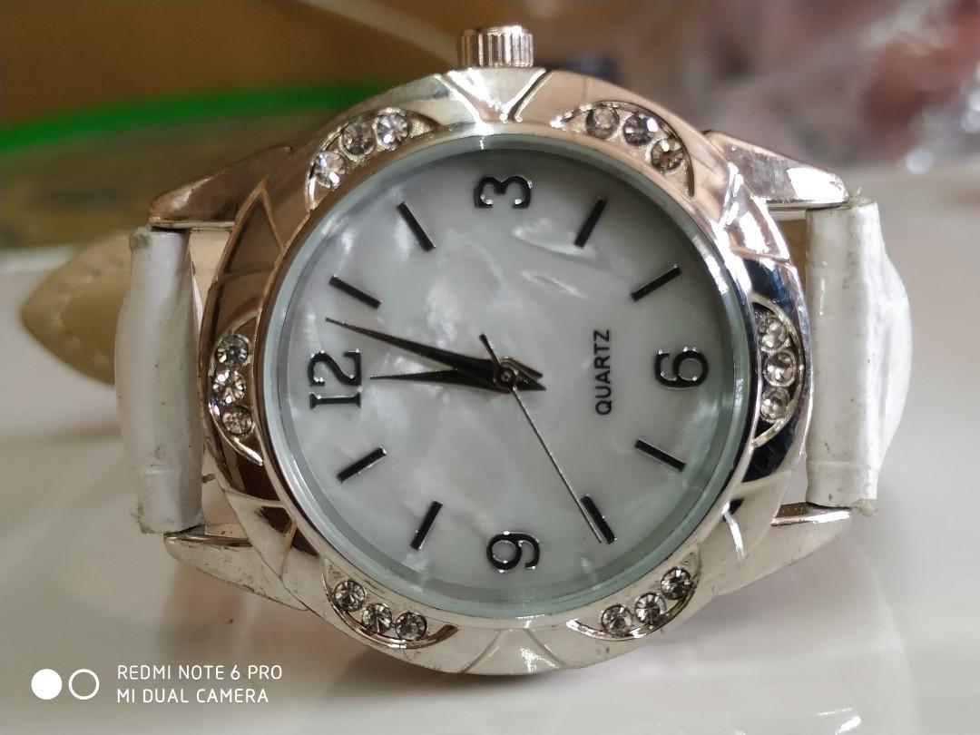 Club factory titan outlet watch for ladies