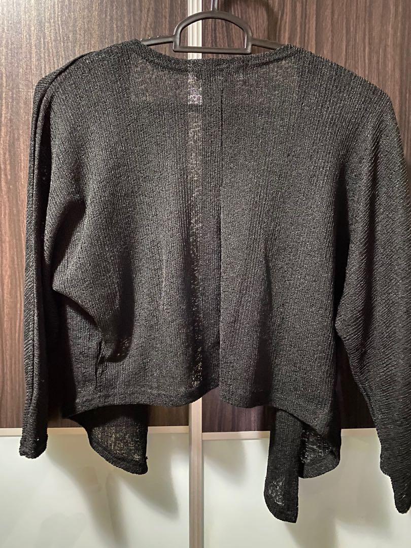 Mini jacket (Category: Coats, Jackets and Outerwear) located in Singapore. Submitted by mandy336 (Listing ID 1079505719, Image 3). Description: .