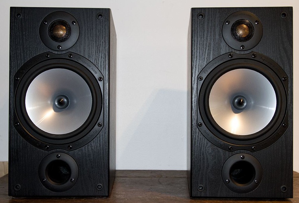 Monitor Audio MR2 Audiophile Speakers MINT