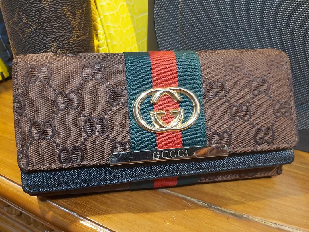 My own wallet (Category: Wallets & Card holders) located in Manila. Submitted by think2x (Listing ID 1079474417, Image 1). Description: used only for 2 to 3x shipping payed by buyer.