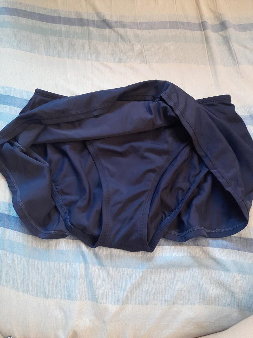 Navy blue panty skirt (Category: Bikinis & Swimsuits) located in Valenzuela. Submitted by empot08 (Listing ID 1079456696, Image 2). Description: - stretch.