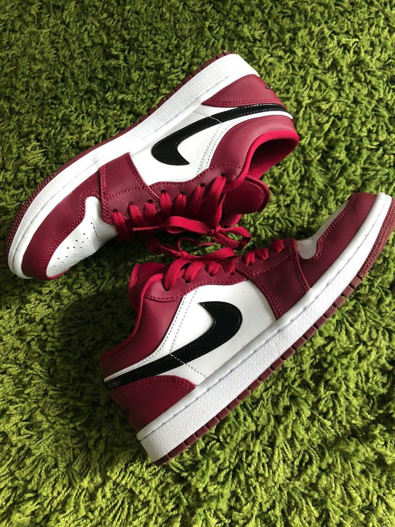 nike air jordan 1 low noble red