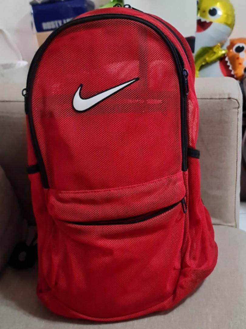 Nike brasilia clearance mesh backpack red
