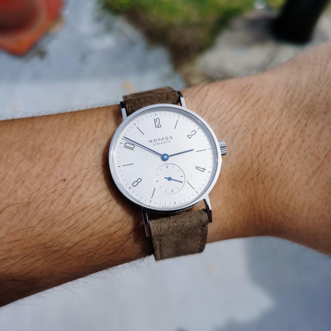 nomos manual wind