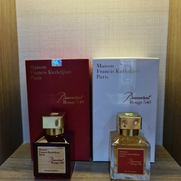 Parfum hotsell baccarat original