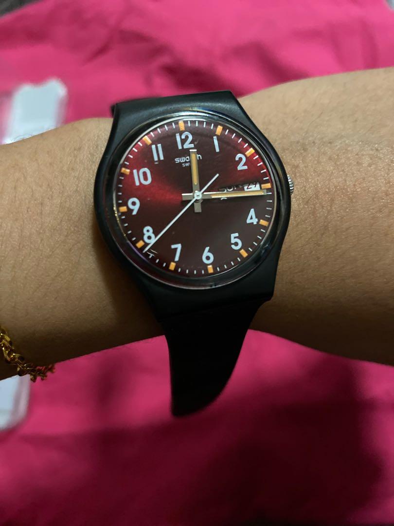 Swatch sir red top