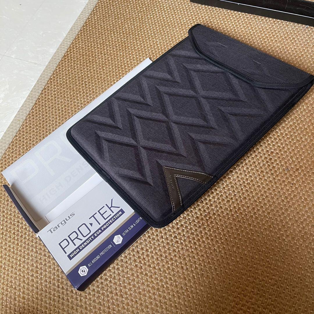 Targus pro tek sleeve shop