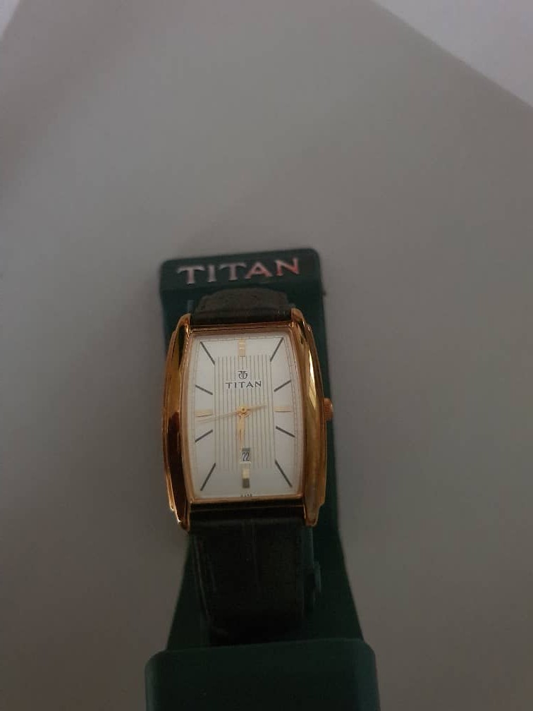Titan square watch online