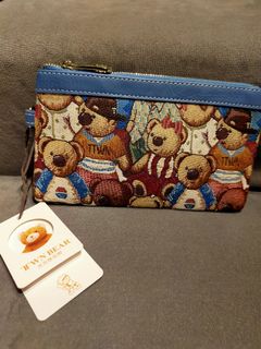 (Category: ) located in . Submitted by prada9090 (Listing ID 1079528650, Image 1). Description: .