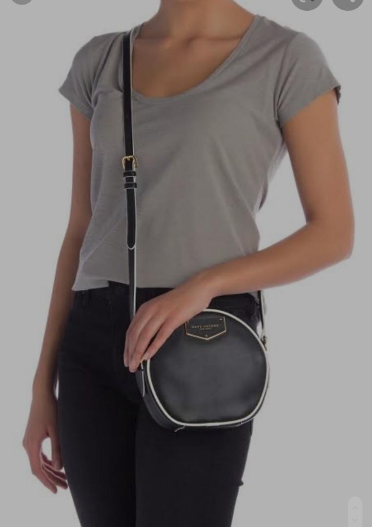 Marc jacobs 2024 voyager satchel