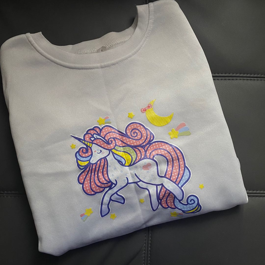 White Unicorn Sweater, Women's Fashion 