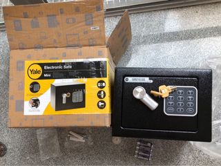 （分類：）位於 。 由 benny8092 提交（商品編號 1079540802，圖片 1）。簡介： 。