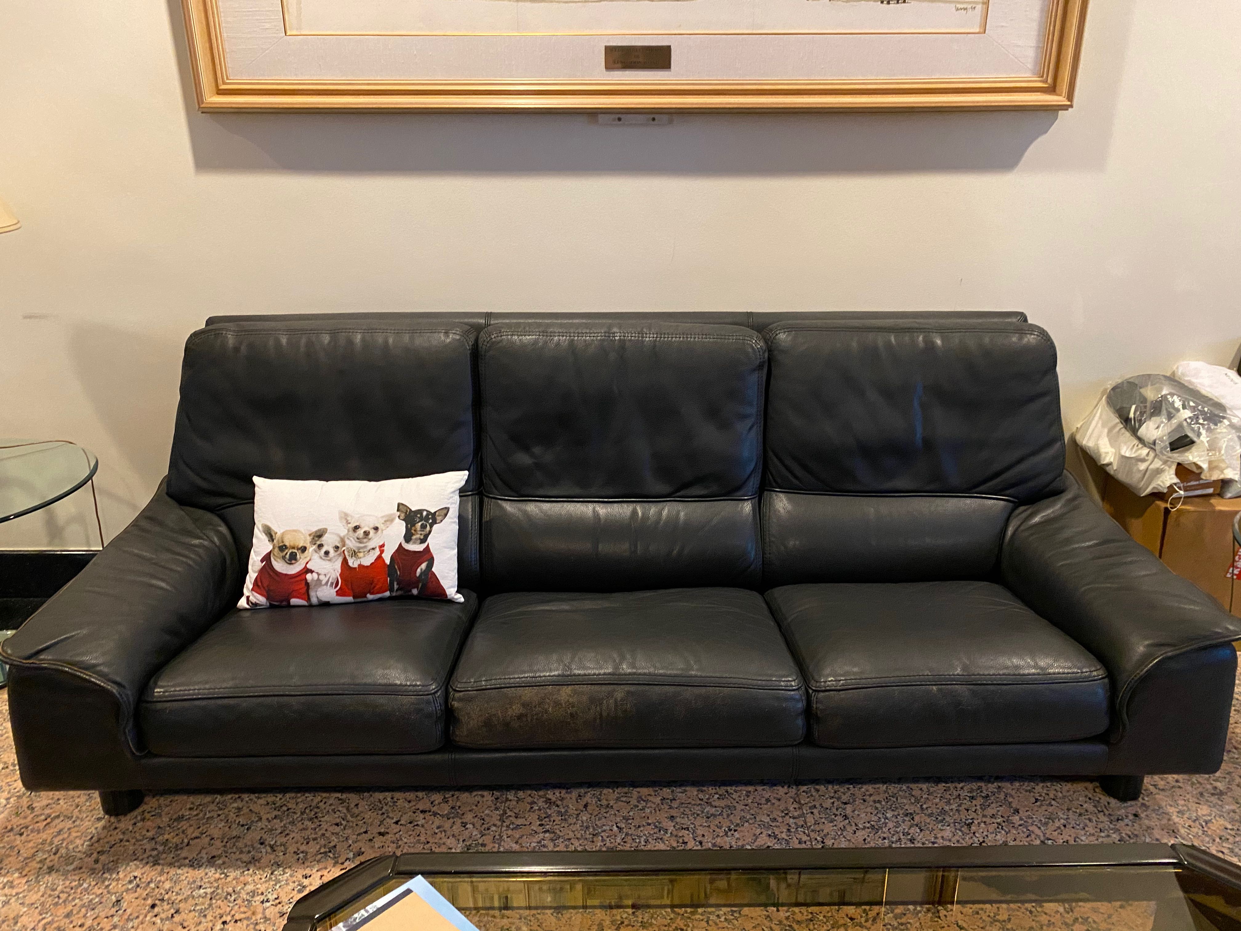 3 person couch, Furniture & Home Living, Furniture, Sofas on Carousell