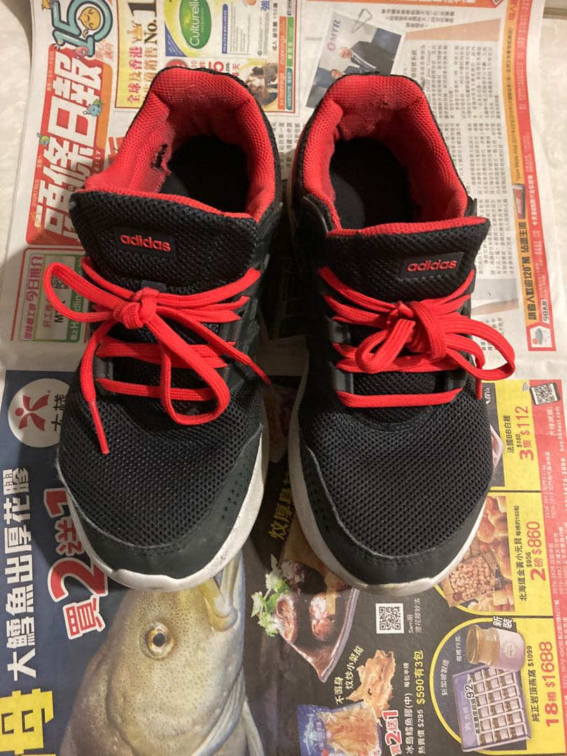 二手Adidas黑色波鞋一對(38號男丶女都啱穿）, 其他, 其他- Carousell