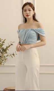 (Category: ) located in . Submitted by nanalincloset (Listing ID 1079730691, Image 1). Description: .