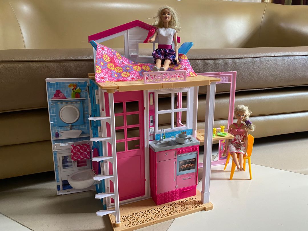 Barbie 2-Storey house, Hobbies & Toys, Toys & Games on Carousell