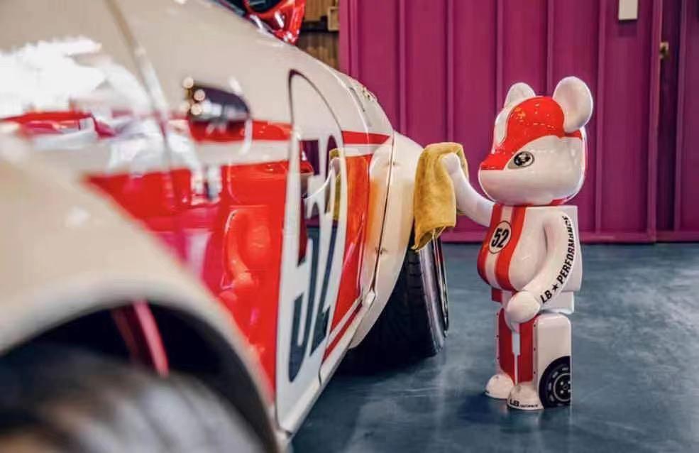 Bearbrick LBWK Liberty Walk 1000% Fairlady 240Z Be@rbrick, Hobbies ...