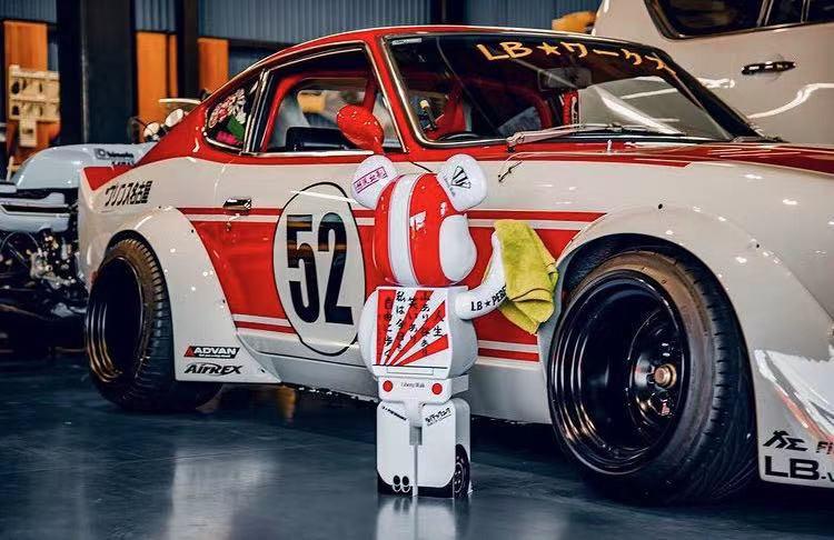 Bearbrick LBWK Liberty Walk 1000% Fairlady 240Z Be@rbrick, Hobbies ...