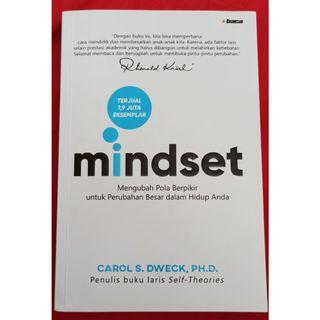 buku Mindset (Carol S. Dweck, PH.D)