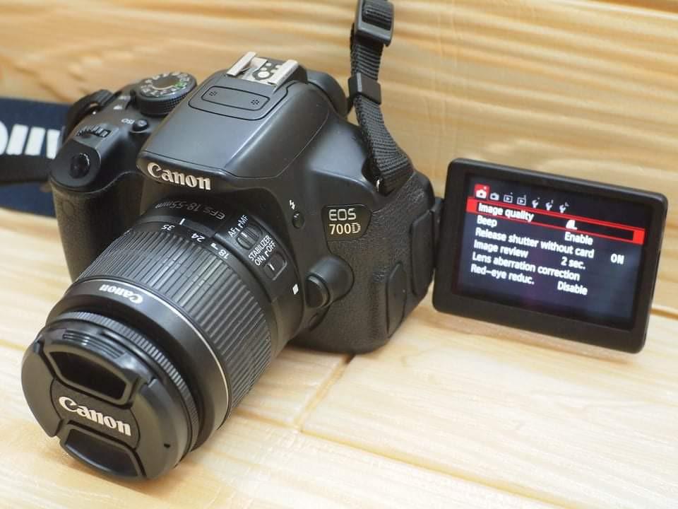 Canon EOS 700D 18-55mm (Category: Cameras) located in Manila. Submitted by doremicarteu (Listing ID 1079653489, Image 2). Description: good condition no issue.
