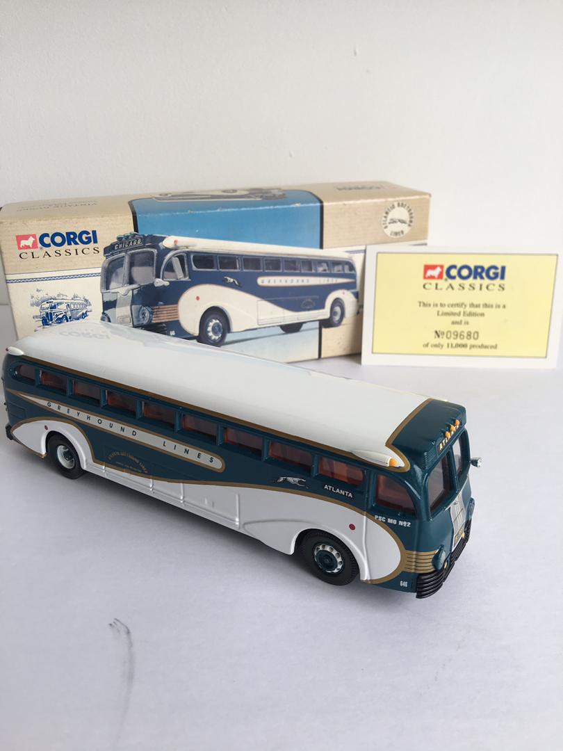 Diecast hotsell greyhound buses