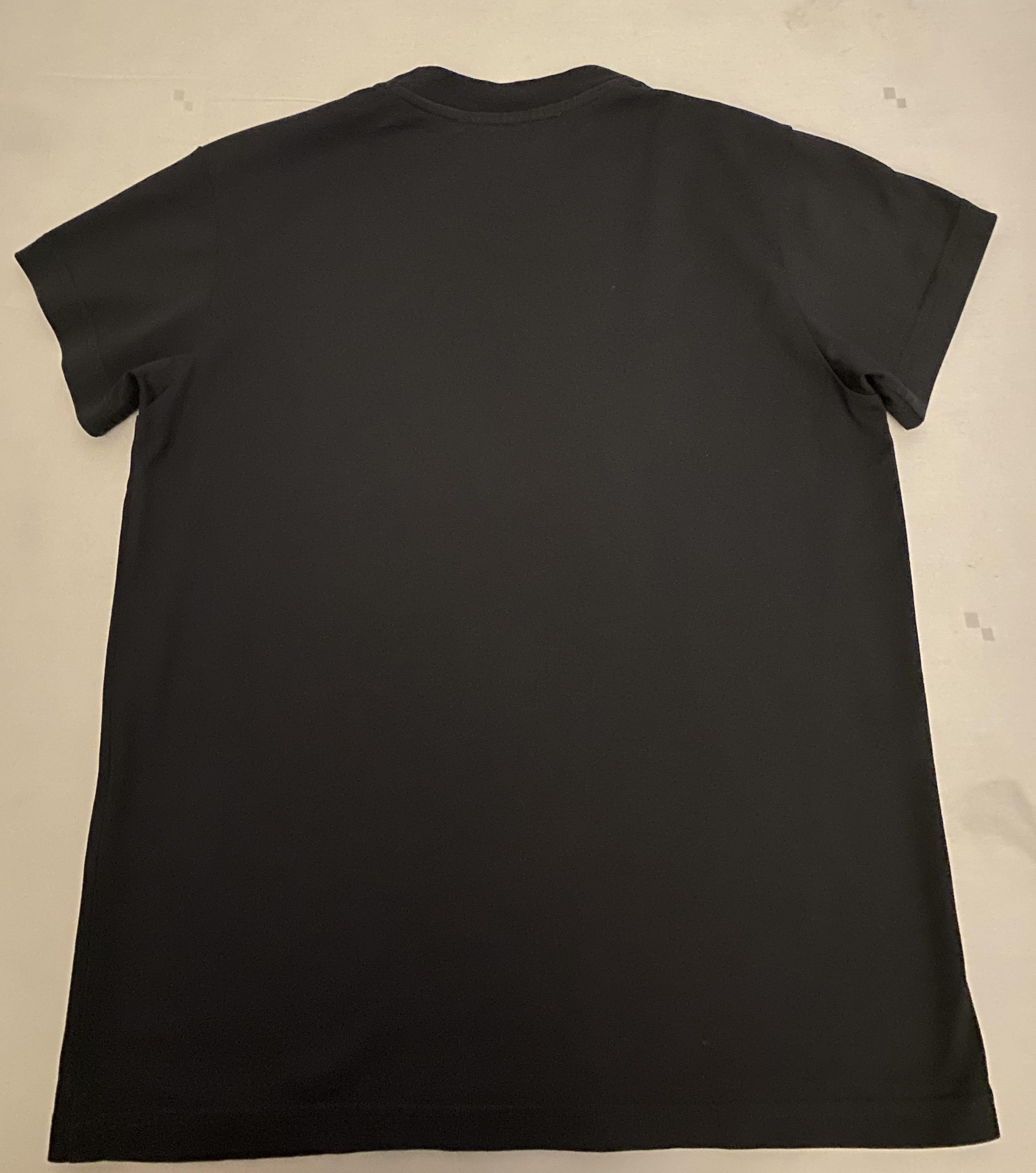 Givenchy t shirt used, auth., Women's Fashion, Tops, Shirts on Carousell