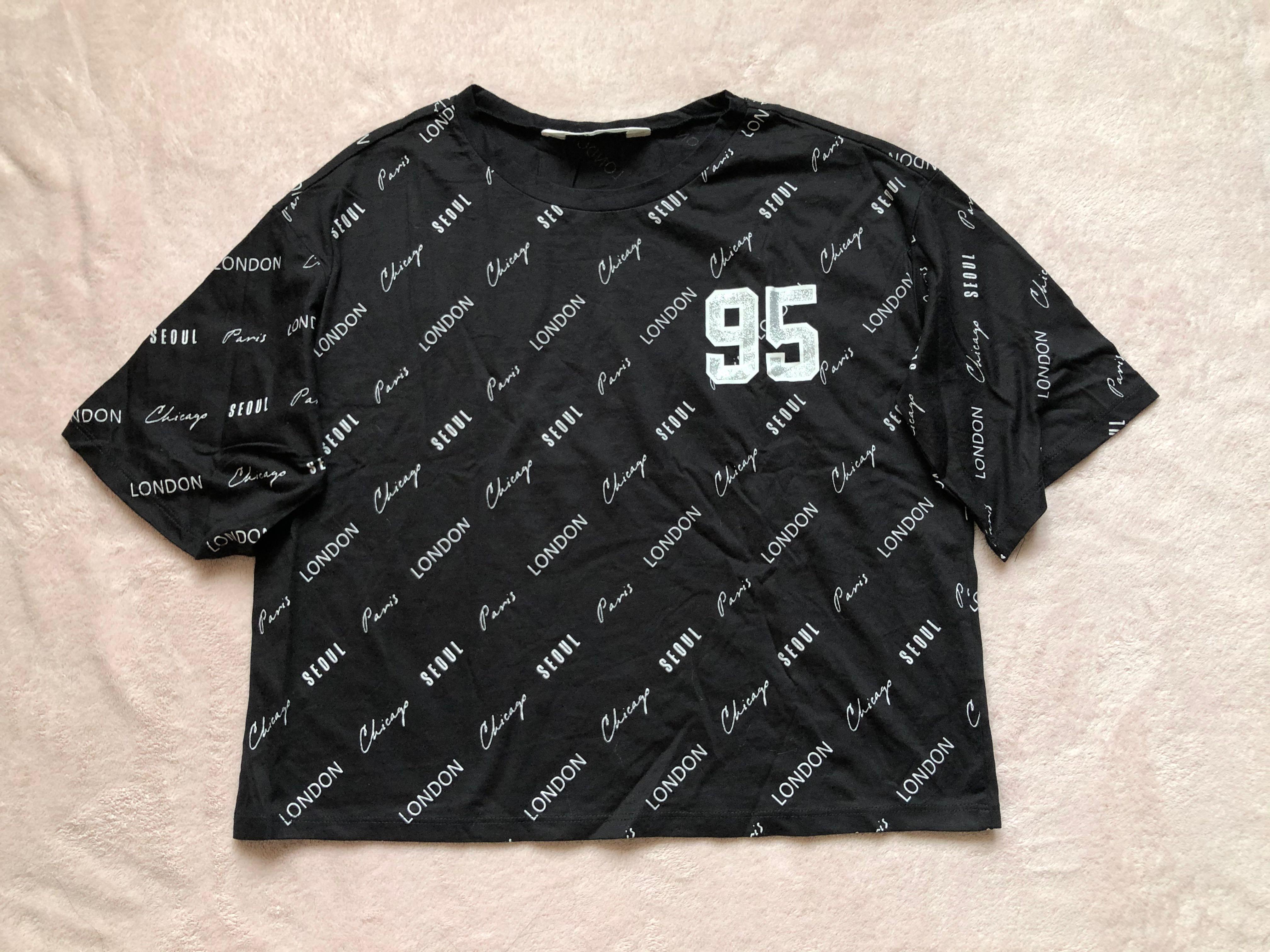 H&M shirt (Category: Shirts) located in Makati City. Submitted by argin (Listing ID 1079718283, Image 1). Description: Fitted only Almost new, no tags Can be a shirt for teens Or cropped top for girls RFS: Decluttering.