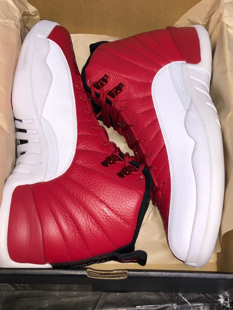 the red and white 12