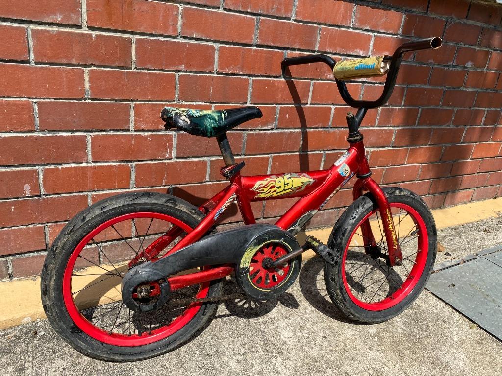 Lightning mcqueen bike 16 inch top