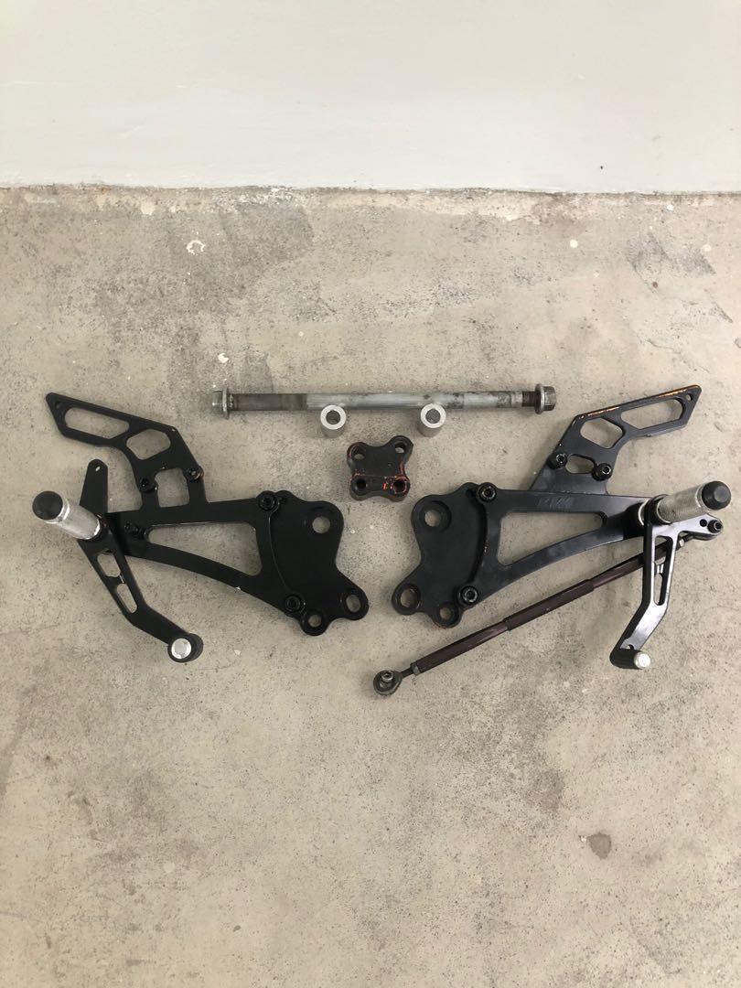 Ktm Duke 200 footrest, Motorcycles, Motorcycle Accessories on Carousell