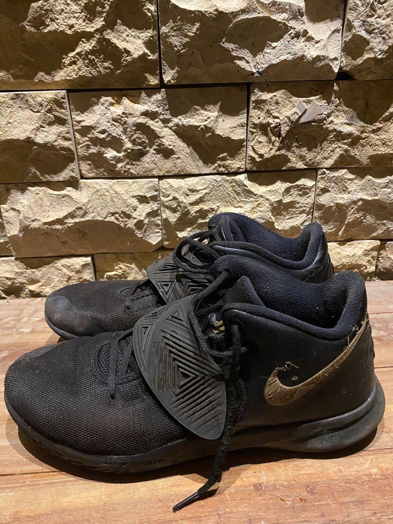 Kyrie 3 sale black gold
