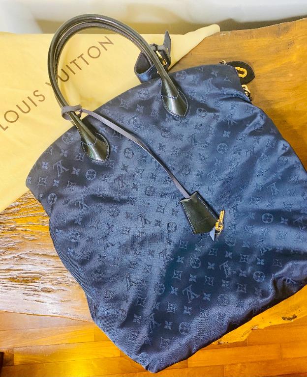 Auth Louis Vuitton Monogram Desire Lockit Vertical MM Handbag Black