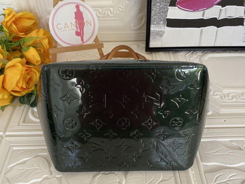 Louis Vuitton Monogram Vernis Bellevue PM dark green. Made in