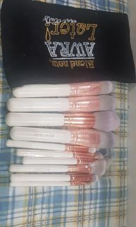 (Category: ) located in . Submitted by lowbuypreloved (Listing ID 1079663026, Image 1). Description: .