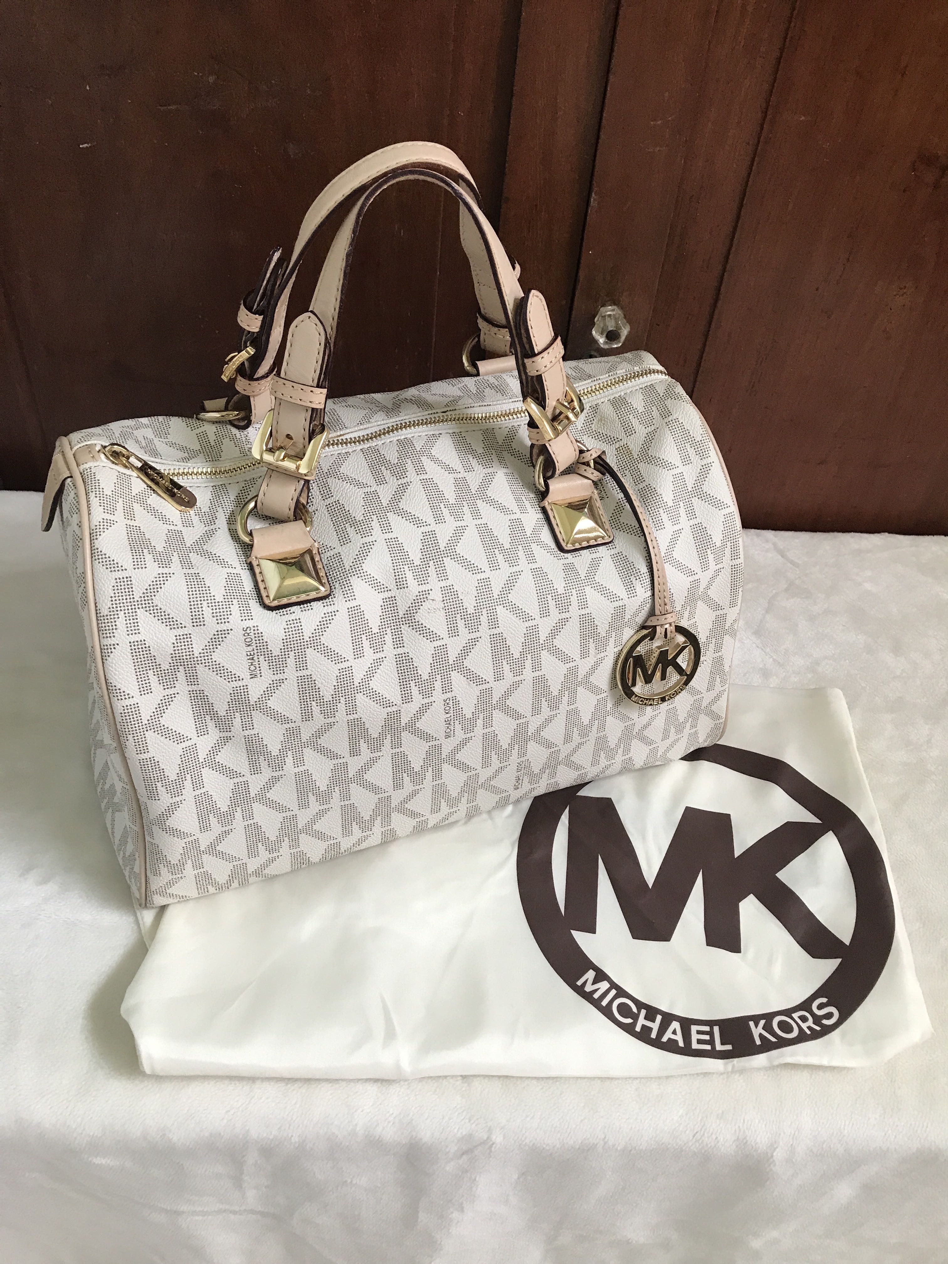Michael kors clearance doctors bag