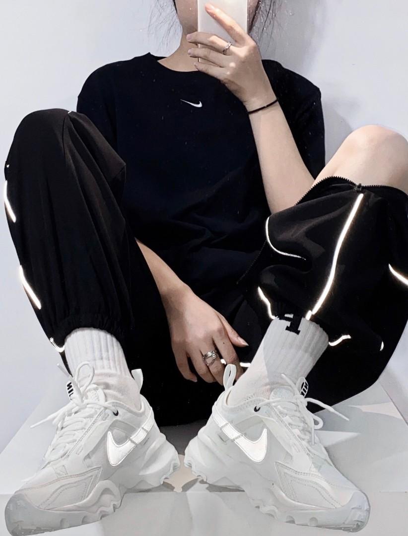 Nike TC 7900 DD9682-100, Women's Fashion, Footwear, Sneakers on Carousell