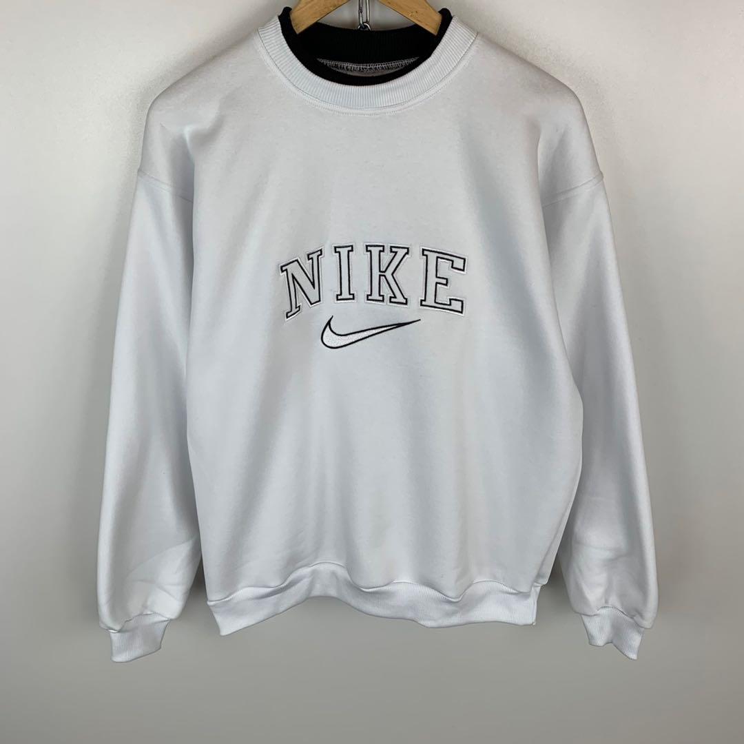 White nike on sale vintage sweatshirt