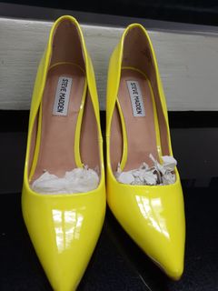 (Category: ) located in . Submitted by shoes_rush (Listing ID 1079714593, Image 1). Description: .