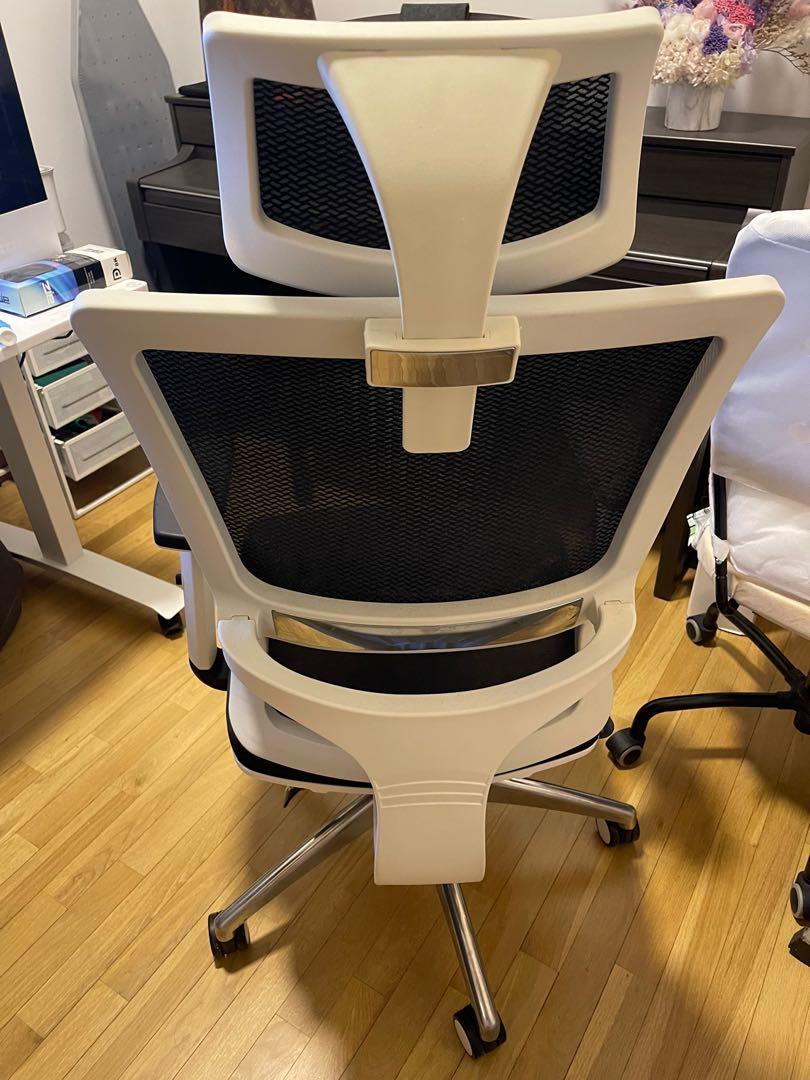 UMD Ergonomic office chair, Furniture & Home Living, Furniture, Chairs ...