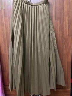 UNIQLO skirt