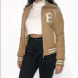 (Category: ) located in . Submitted by yxvintage (Listing ID 1079726004, Image 1). Description: .