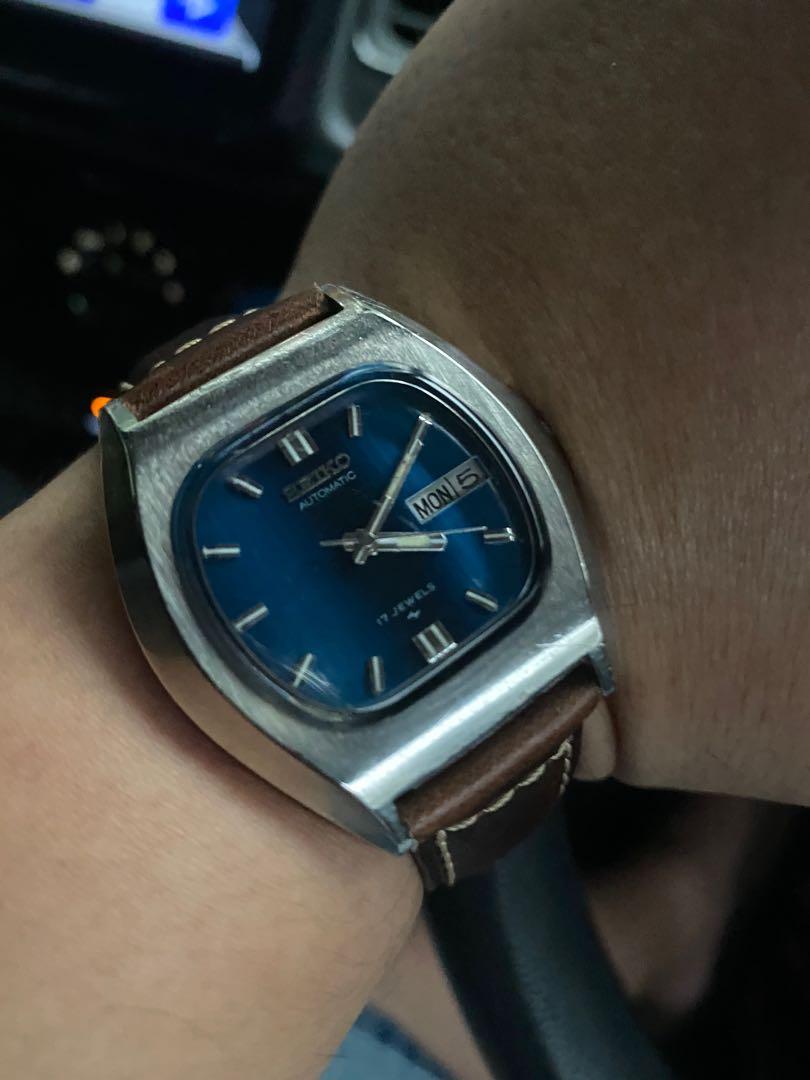 Tv wrist deals watch 80s